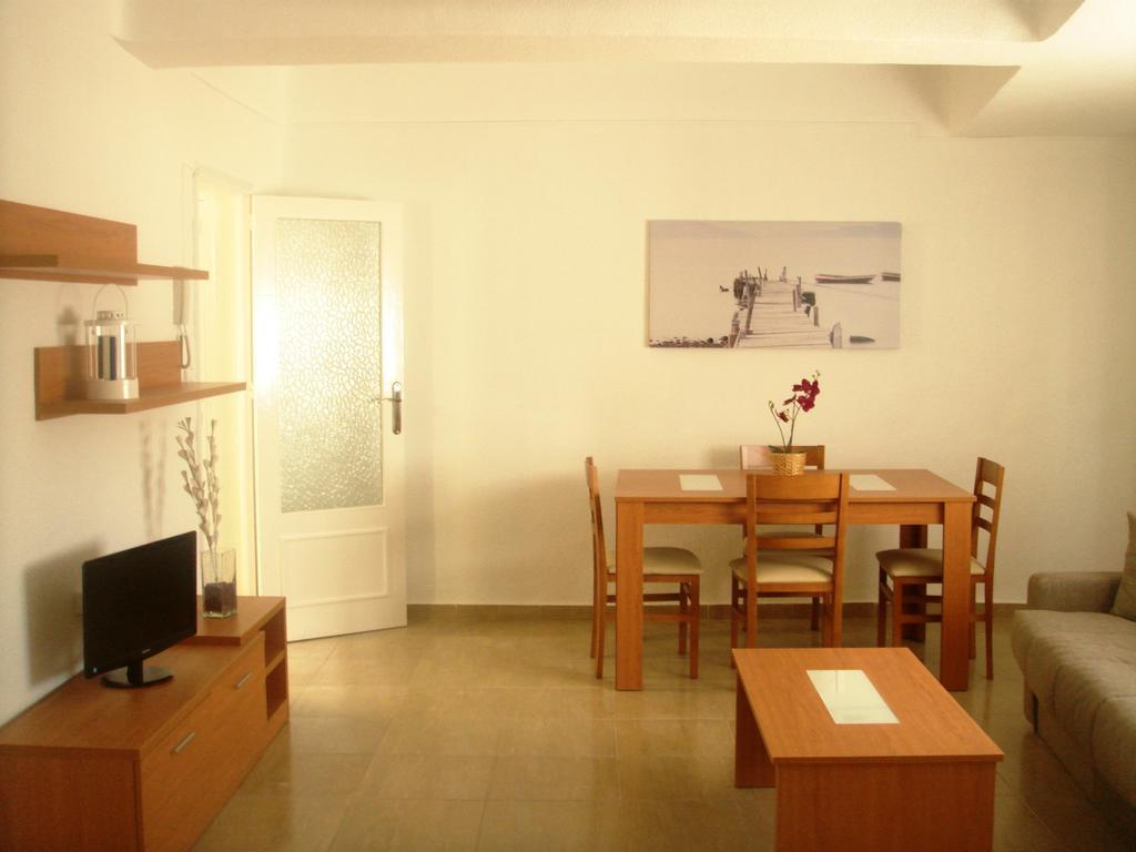 Apartamentos Margoysa I Los Alcázares Rum bild
